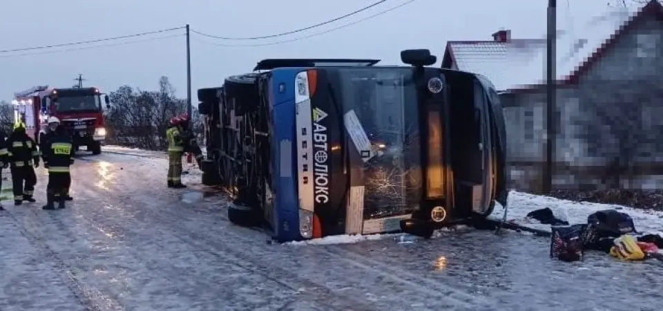 Аварія автобуса з українцями у Польщі: Масові постраждалі та рятувальна операція
